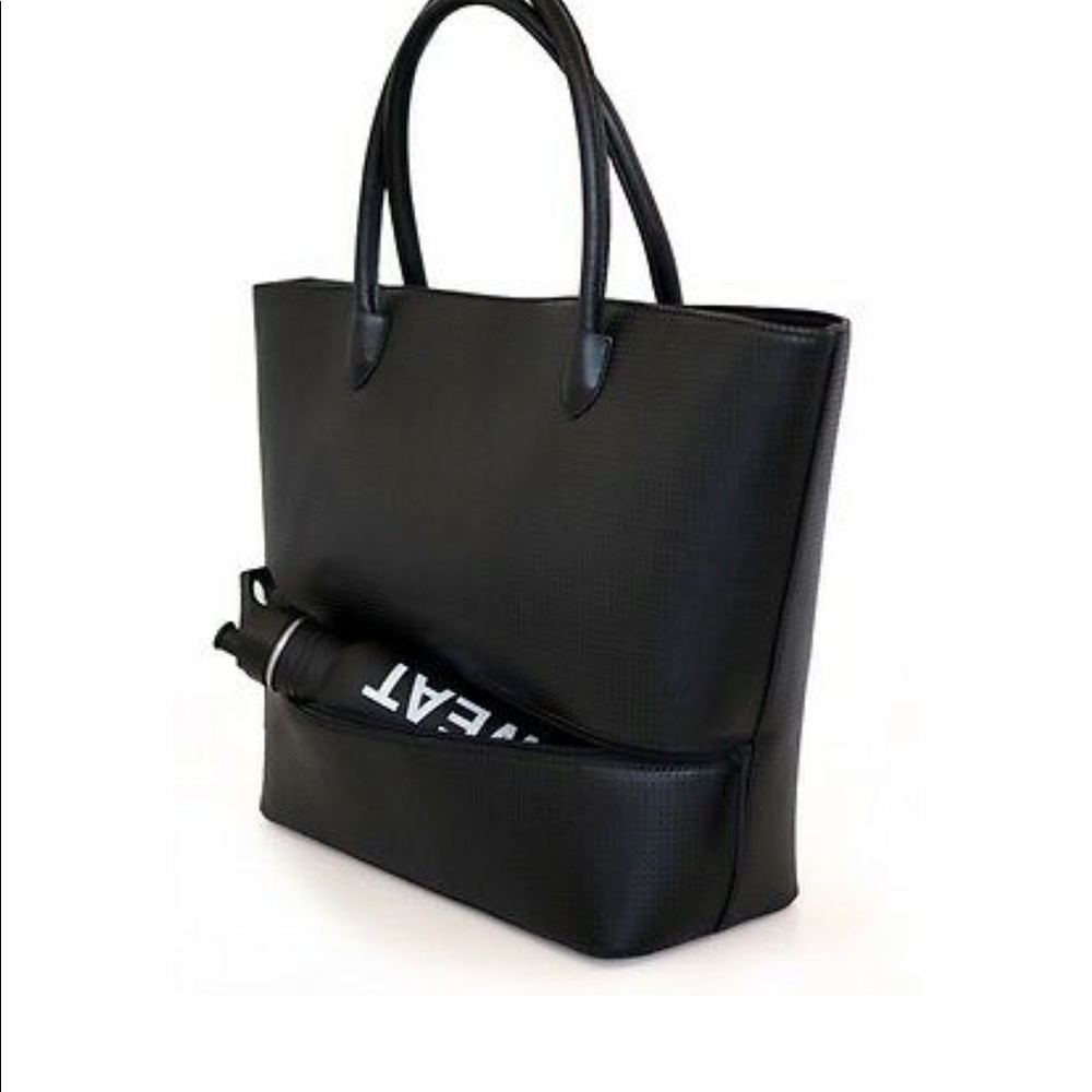 Black Travel/Meal Prep Bag Lorna Jane Escape Bag